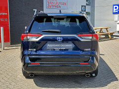 Toyota-RAV4-5